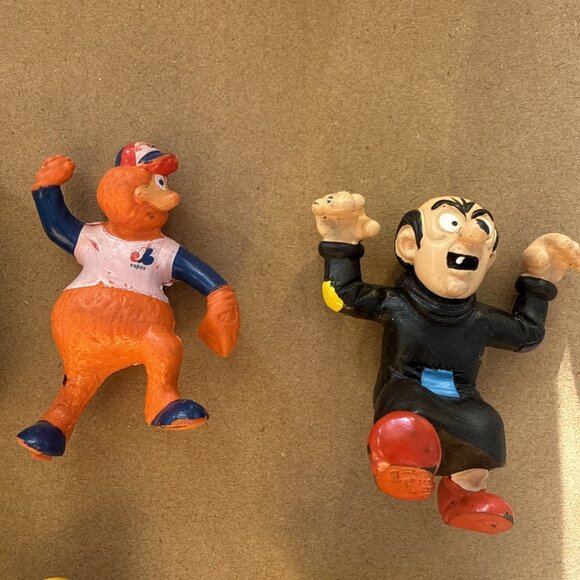 VINTAGE LOT 10 Snoopy McD’s Chipmunk Disney Forest Tale Gargamel Robbin Hood - Picture 5 of 14